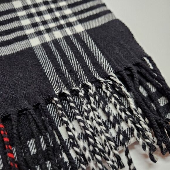 Gorgeous 100% Cashmere Black Plaid Fringe Rectangle Scarf Made Scotland Unisex - Picture 2 of 4